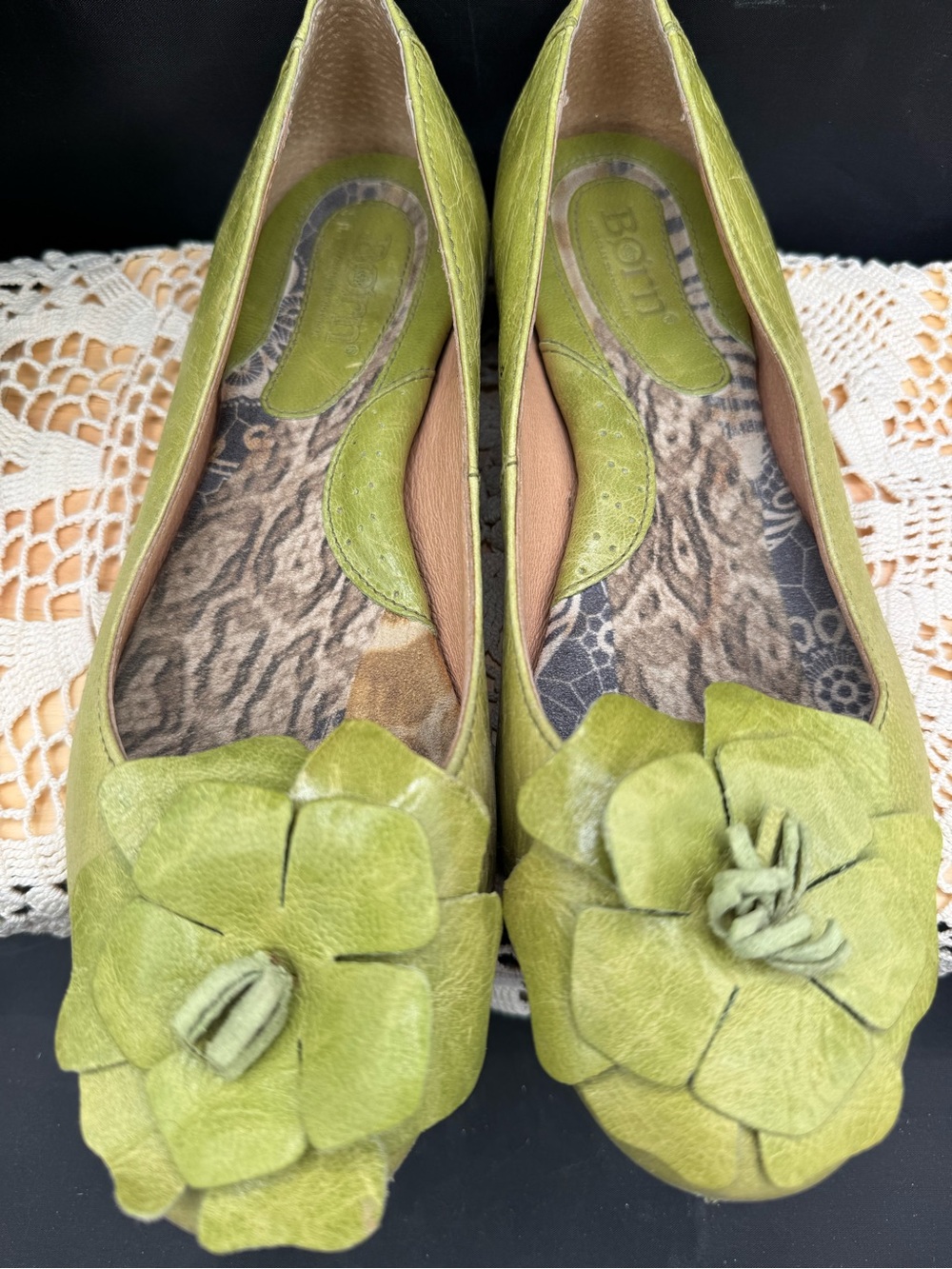 Cute Born Lime Green Floral Applique Women’s Ballet Flats - Picture 3 of 6